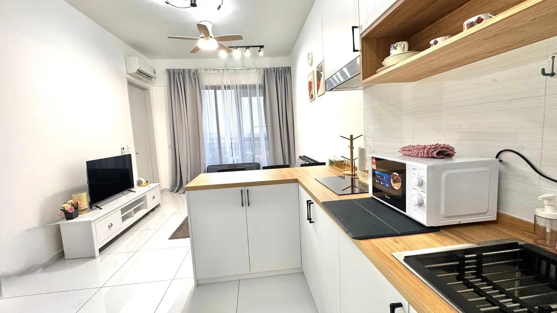 Sky Trees Bukit Indah Netflix And Wifi Appartement Johor Bahru